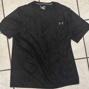 Under Armour Black Loose Fit HeatGear Top NWOT
